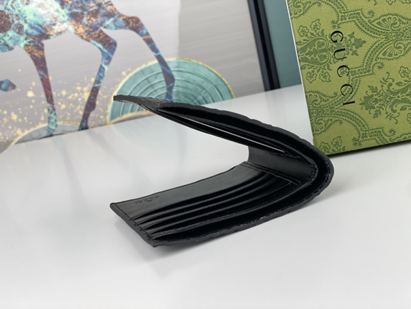 グッチ財布コピー側面デザイン